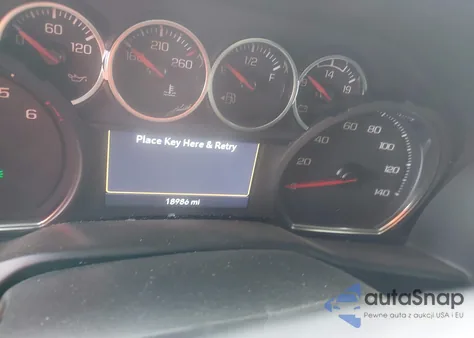 2021 Chevrolet Silverado 1500 4Wd Short Bed Lt z USA, uszkodzony, nr VIN 1GCUYDED1MZ244772